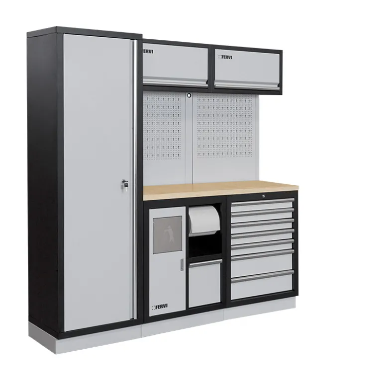 ARREDAMENTO MODULARE PER OFFICINA