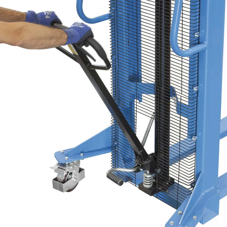SOLLEVATORE MANUALE PER PALLET